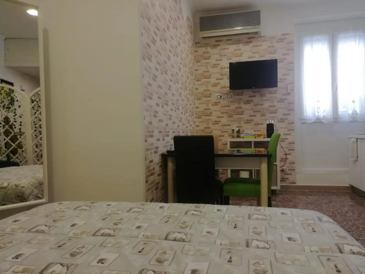 Apartment Urbino 33 Rome
